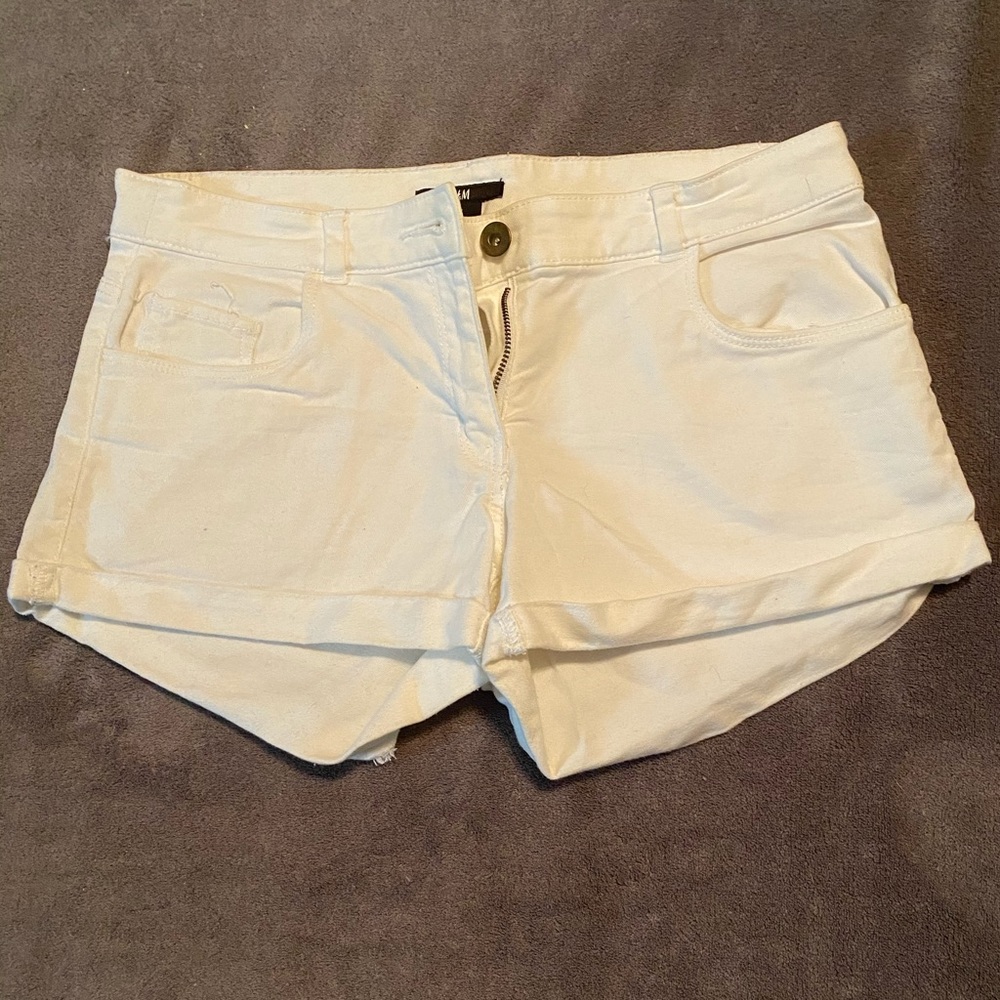 🌸White Shorts
